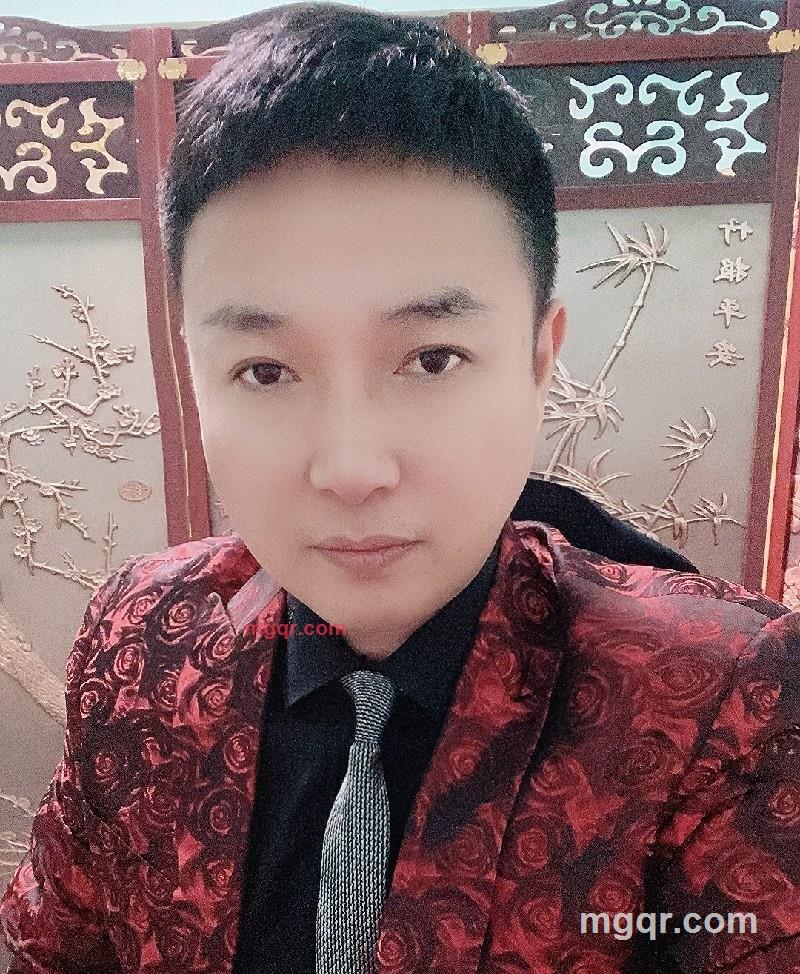 阳光总裁的第5张照片