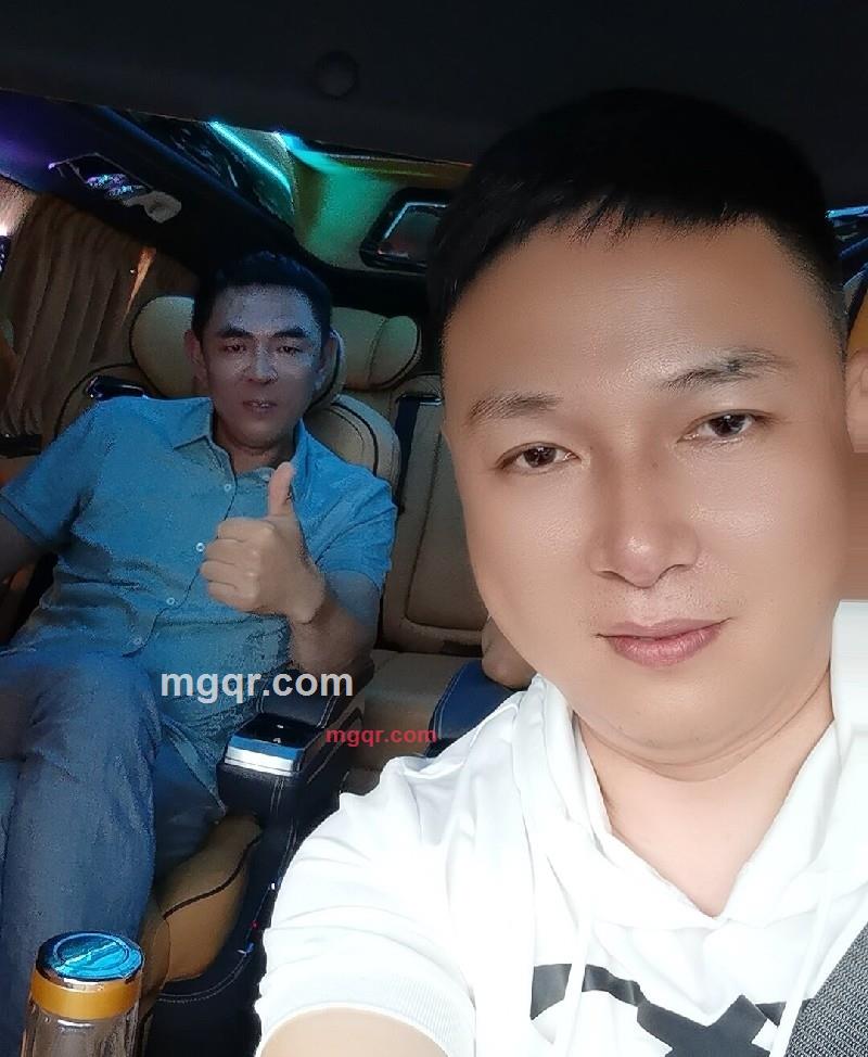 阳光总裁的第4张照片