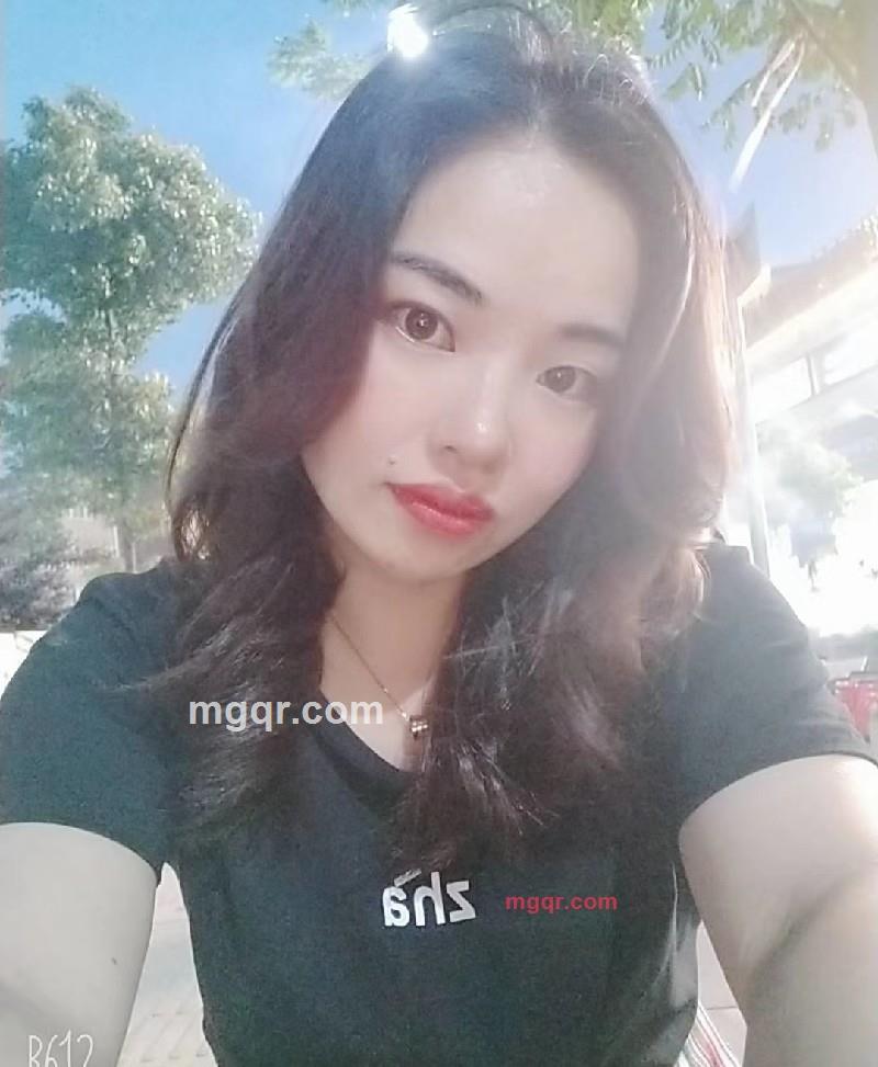 漂亮美眉的第5张照片