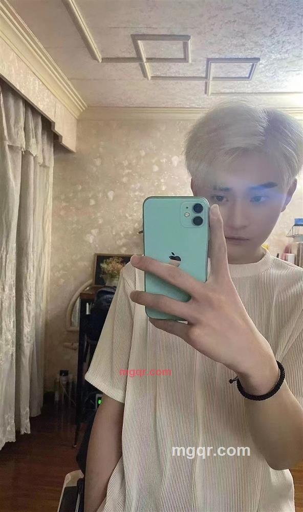 七色狼的第1张照片