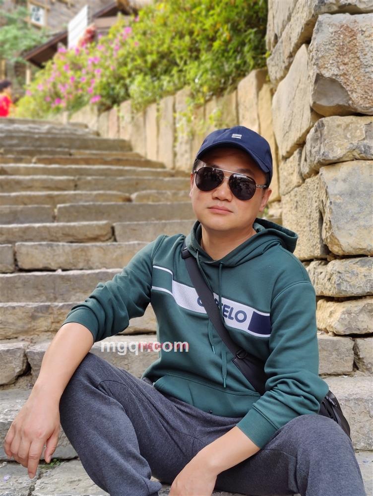 天生就硬的第3张照片