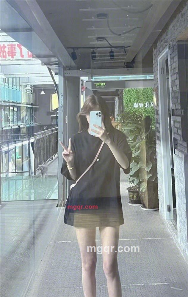 …..的第1张照片