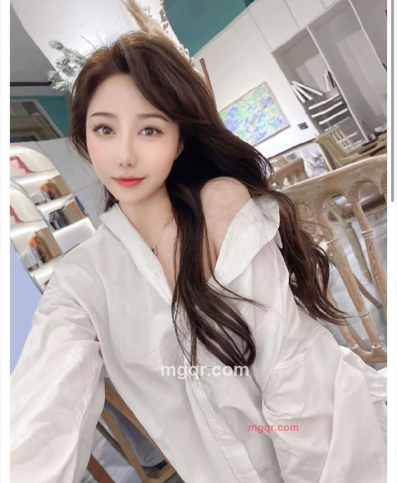 性感??的第1张照片