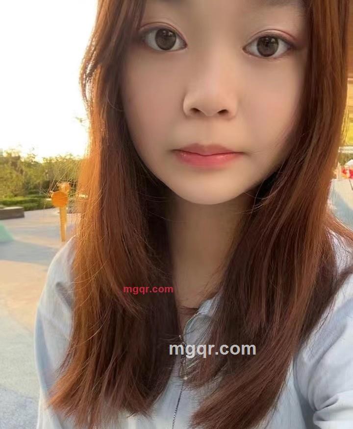 朵朵很甜的第1张照片