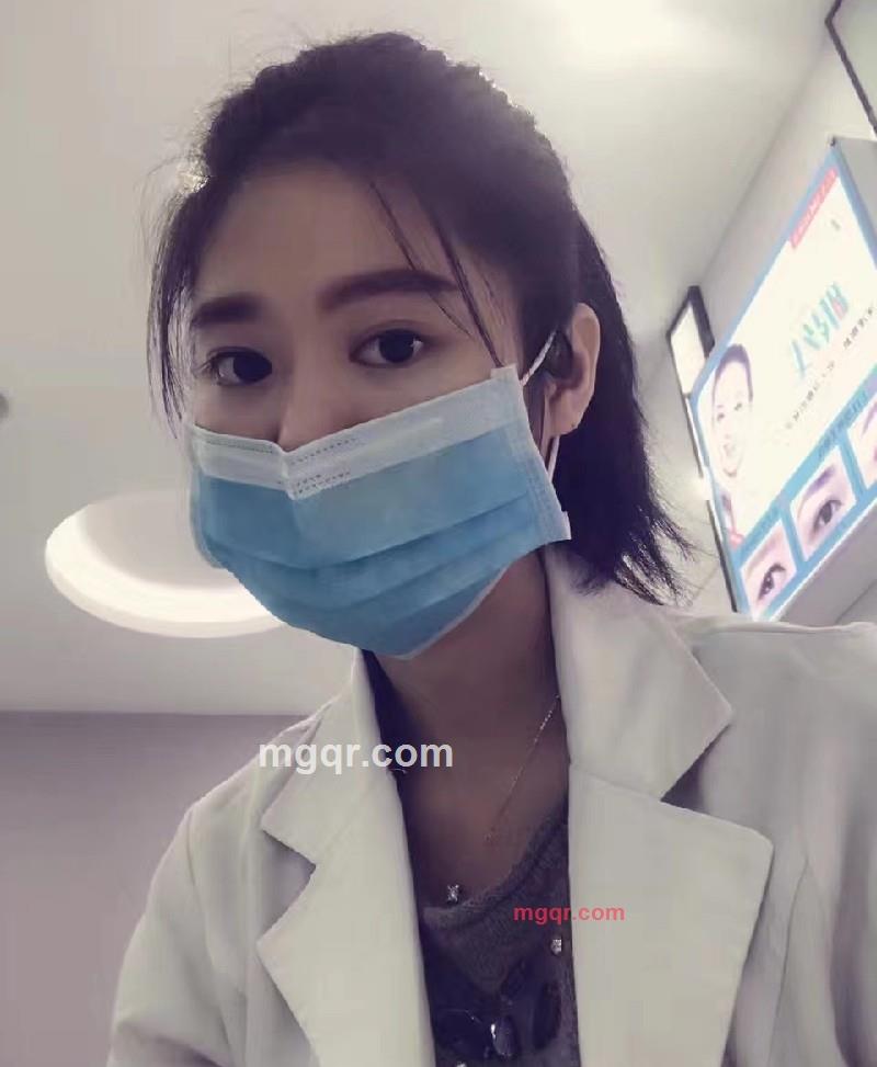 美丽世界的孤儿的第1张照片