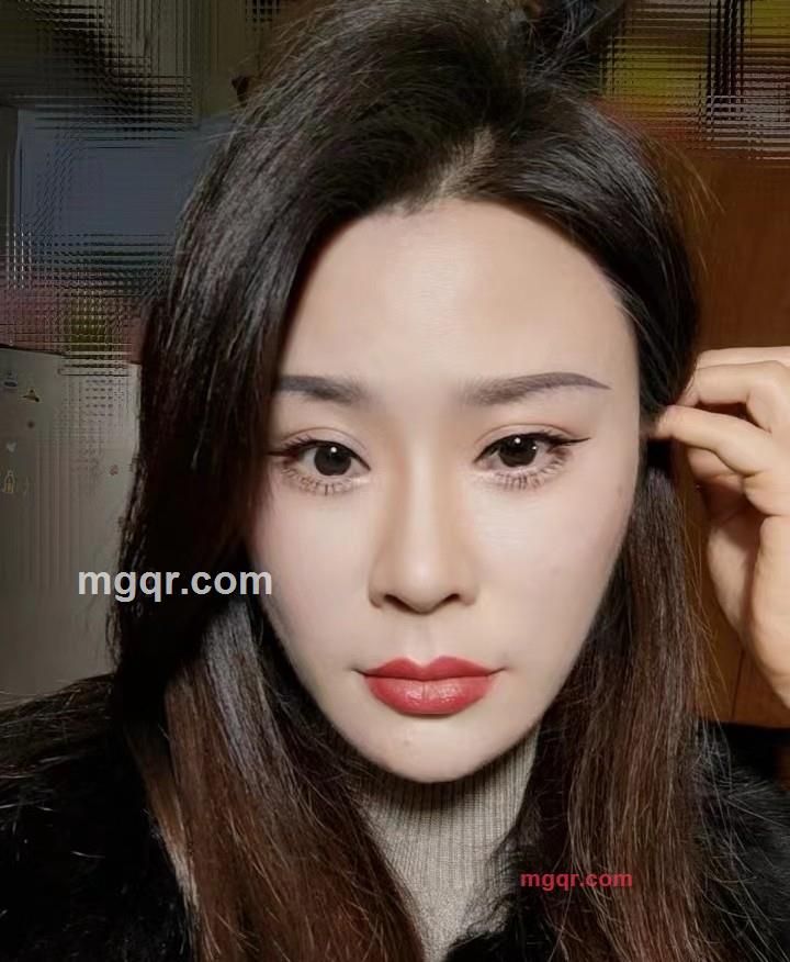 咗耳盯的第3张照片