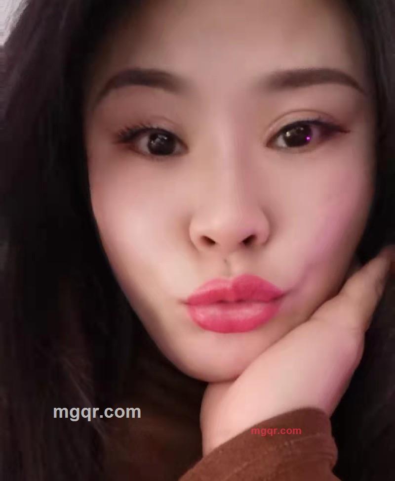 咗耳盯的第1张照片