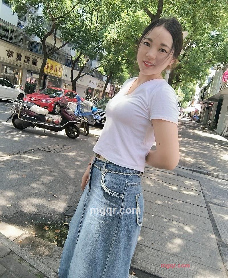 小,雪的第3张照片