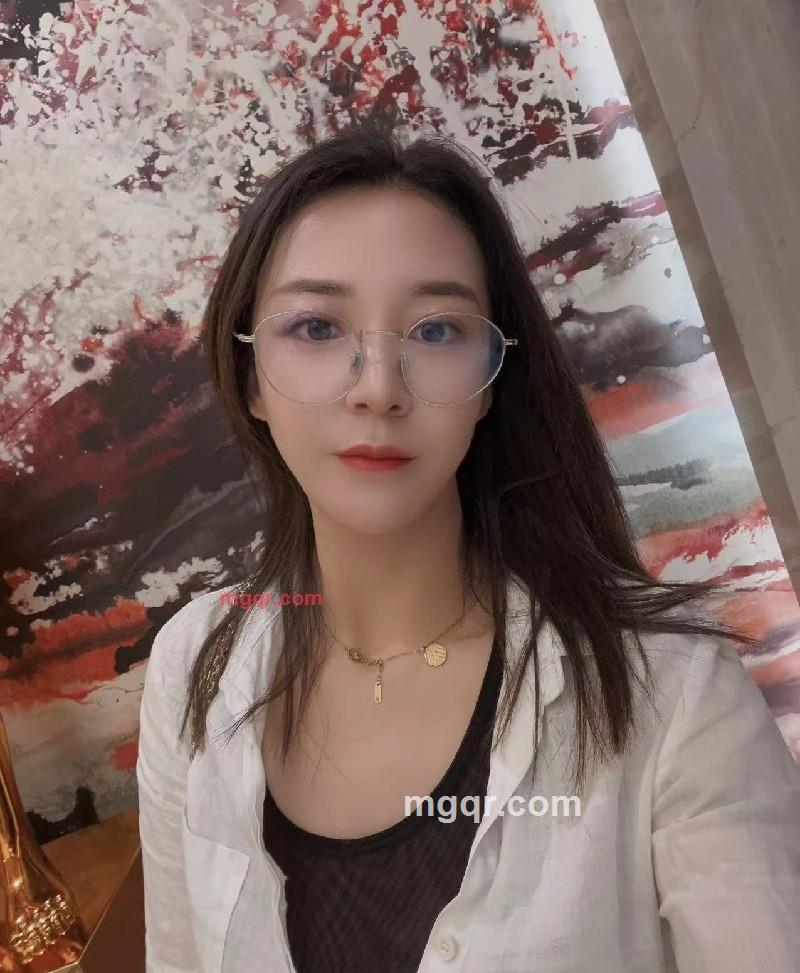 小女人王思琪的第4张照片