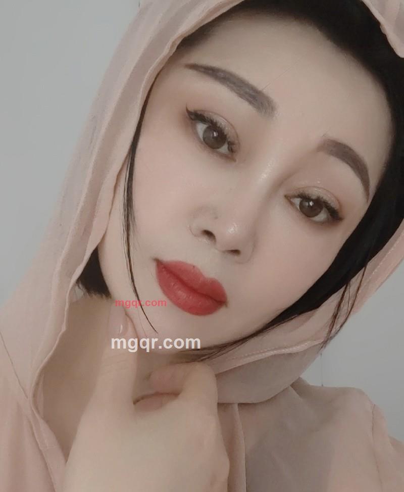 贪嘴的猫的第1张照片