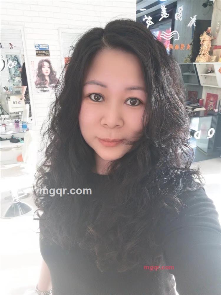 媚眼如丝的第2张照片