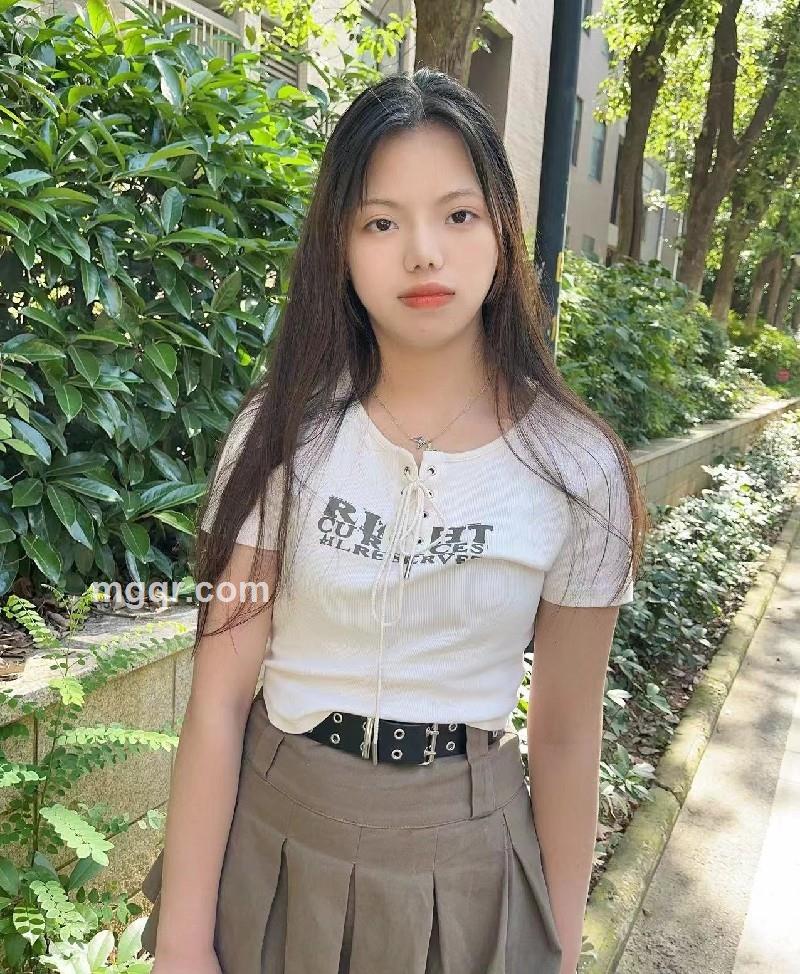 百合小姑凉的第1张照片