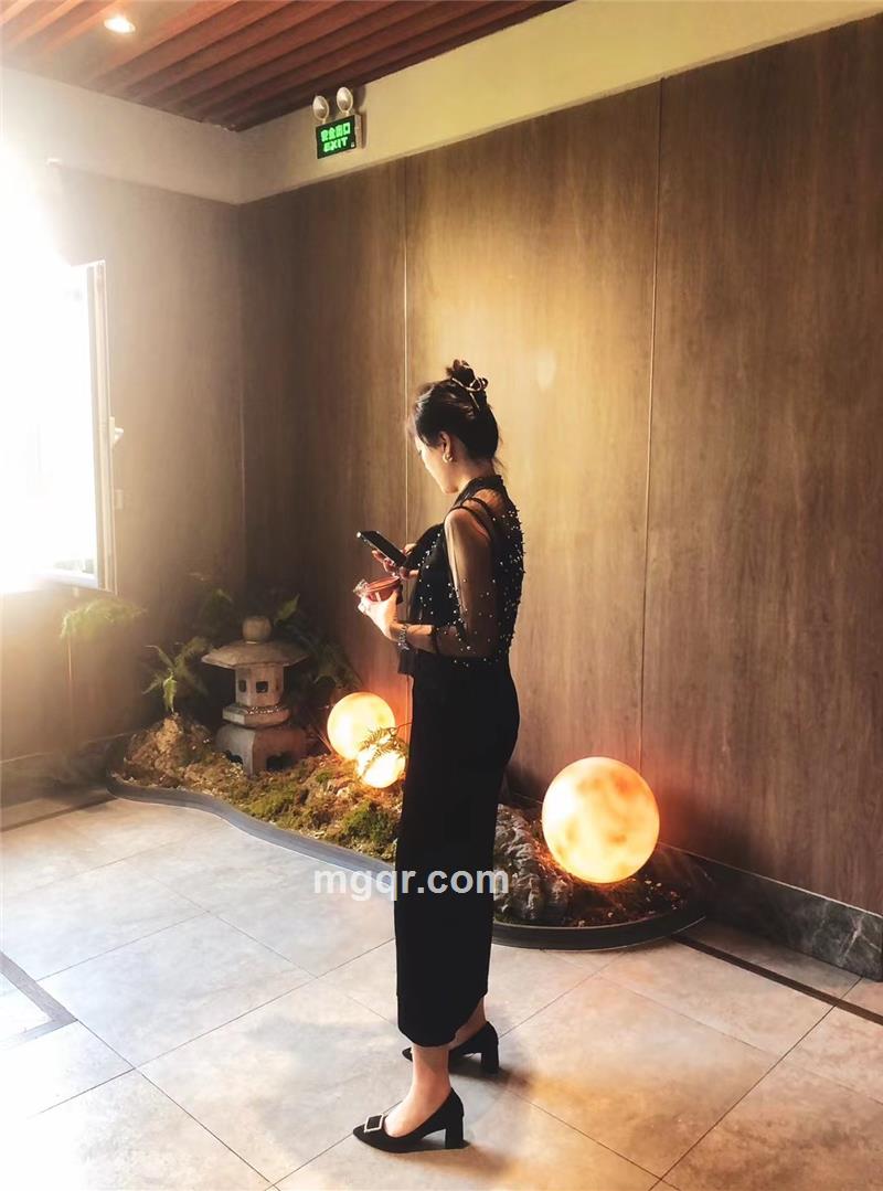 莫兰的第1张照片