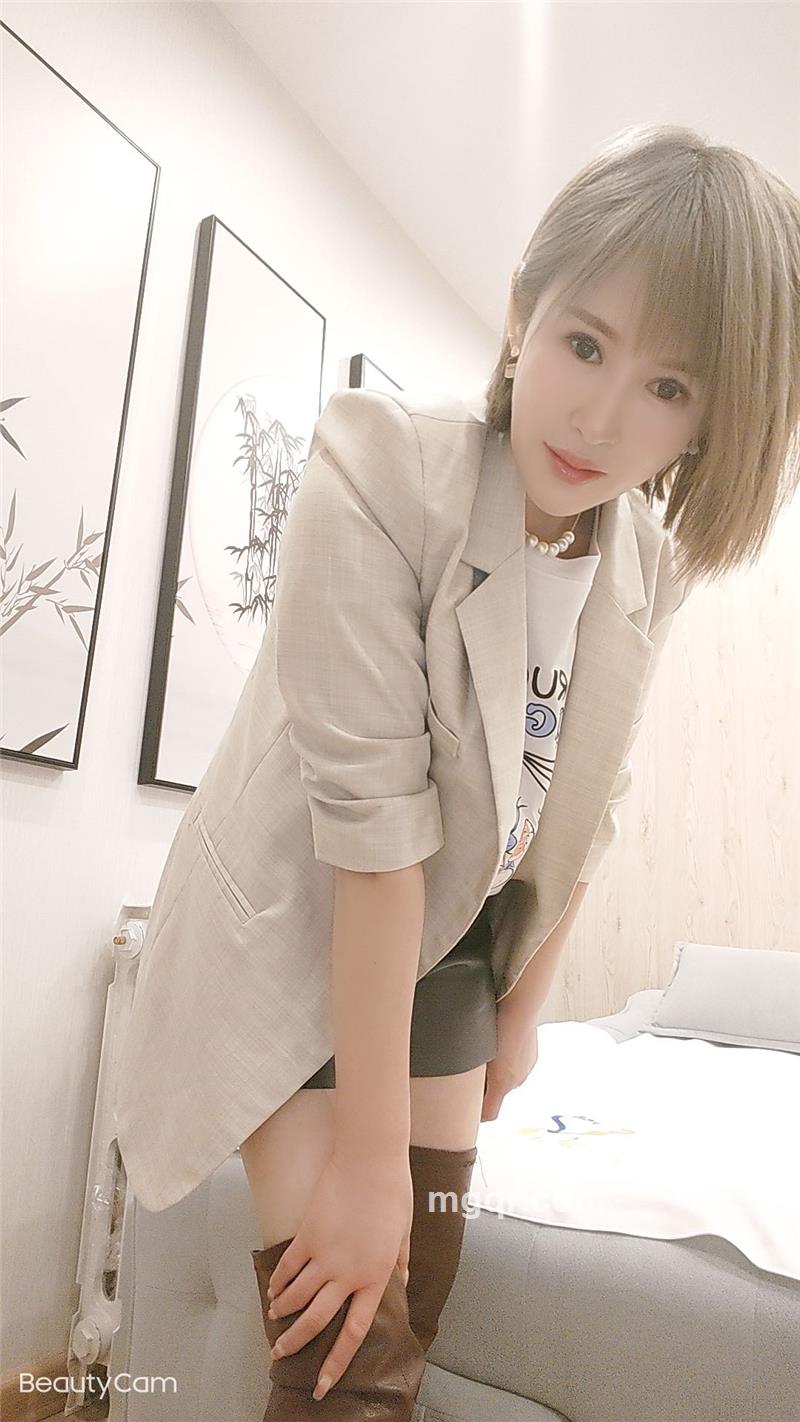 唯独气质的第3张照片