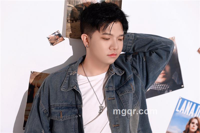 饿了吃一口的第1张照片