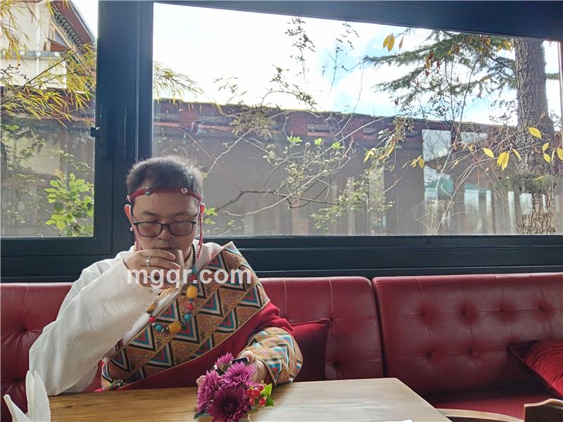 求一段情丶保山的第1张照片