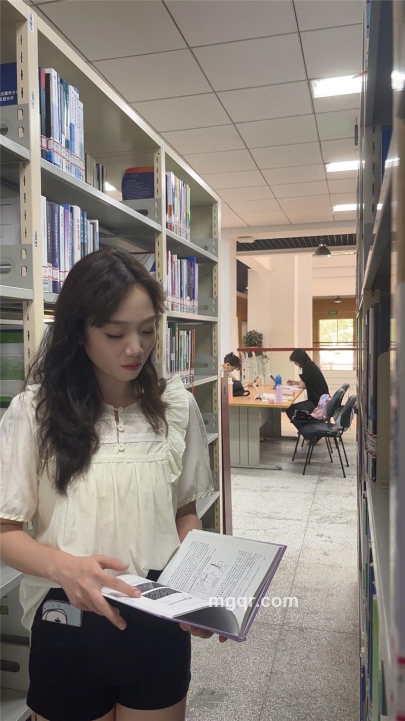 小猫咪的第2张照片