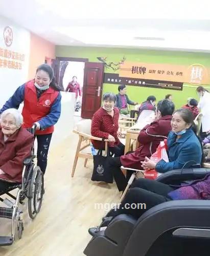 招财猫的小铃铛的第5张照片