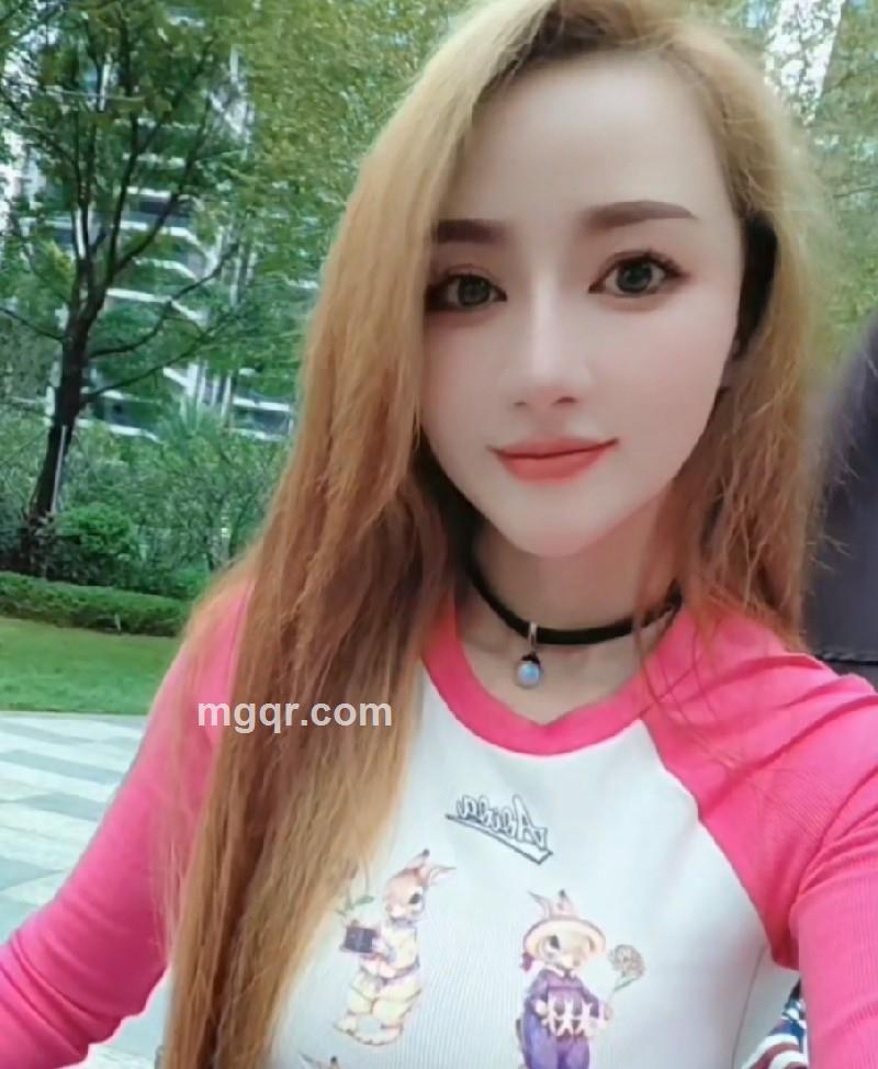 莉莉Lily的第1张照片
