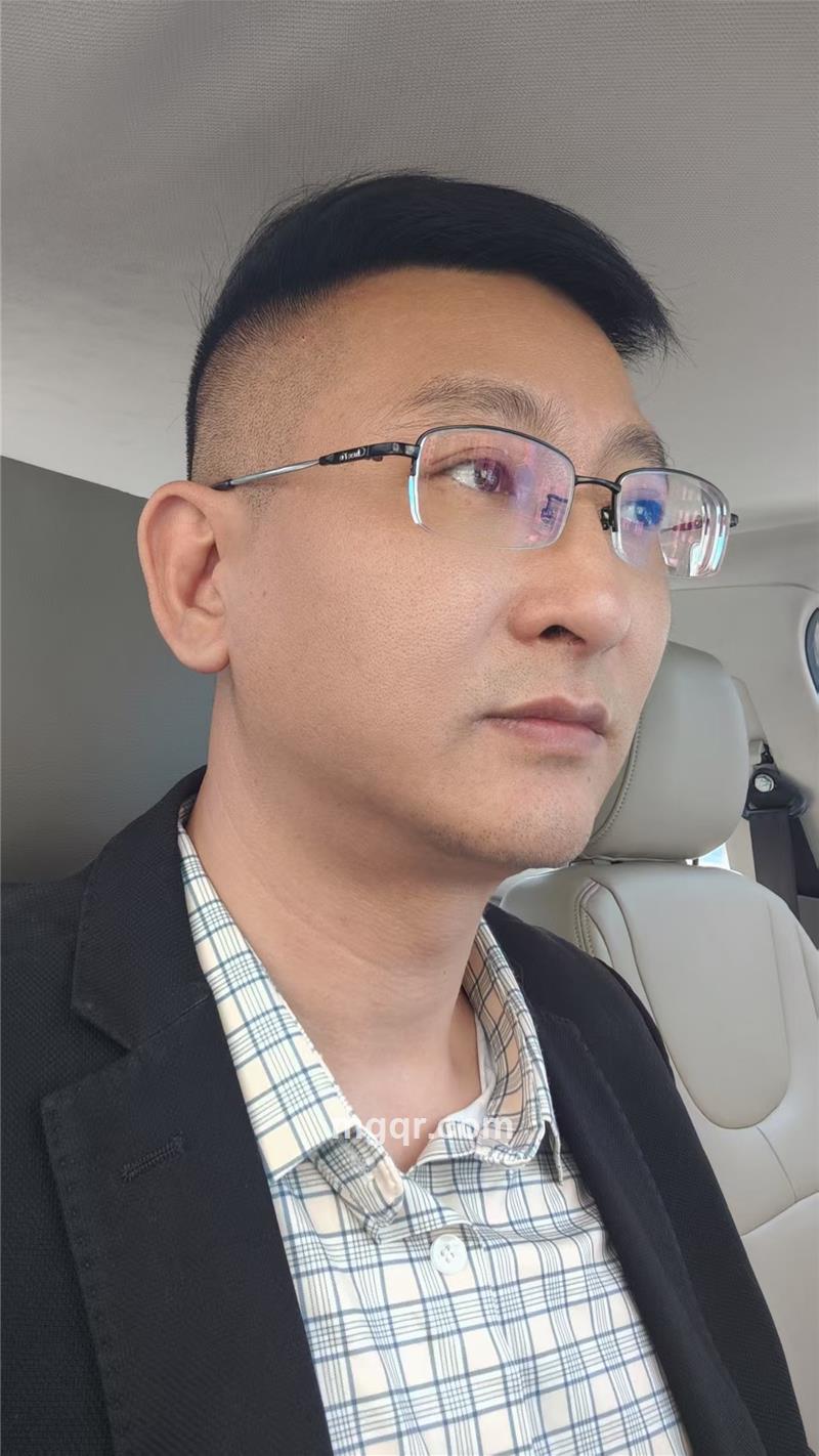 疯狂亚当的第1张照片