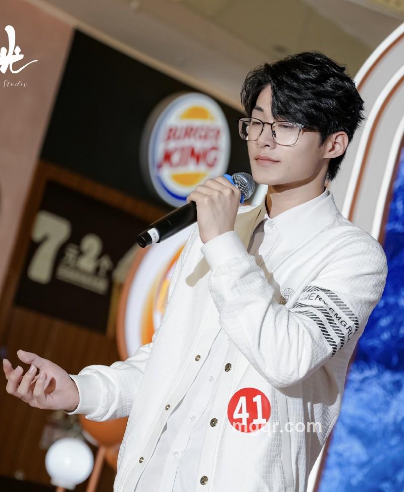 艾森的第5张照片