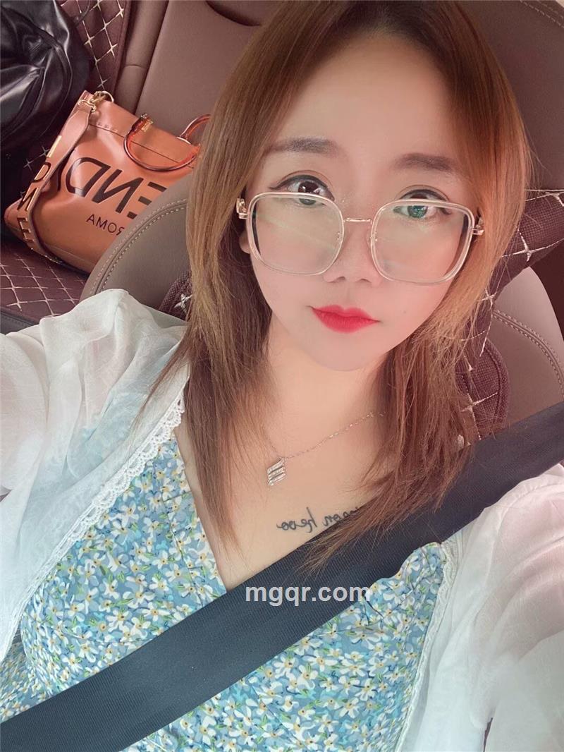 霓裳的第8张照片