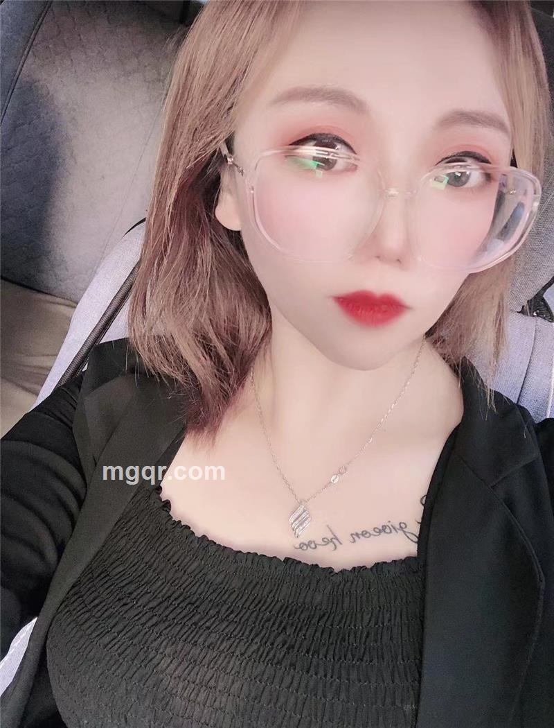 霓裳的第6张照片