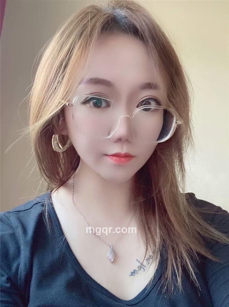 霓裳的第1张照片