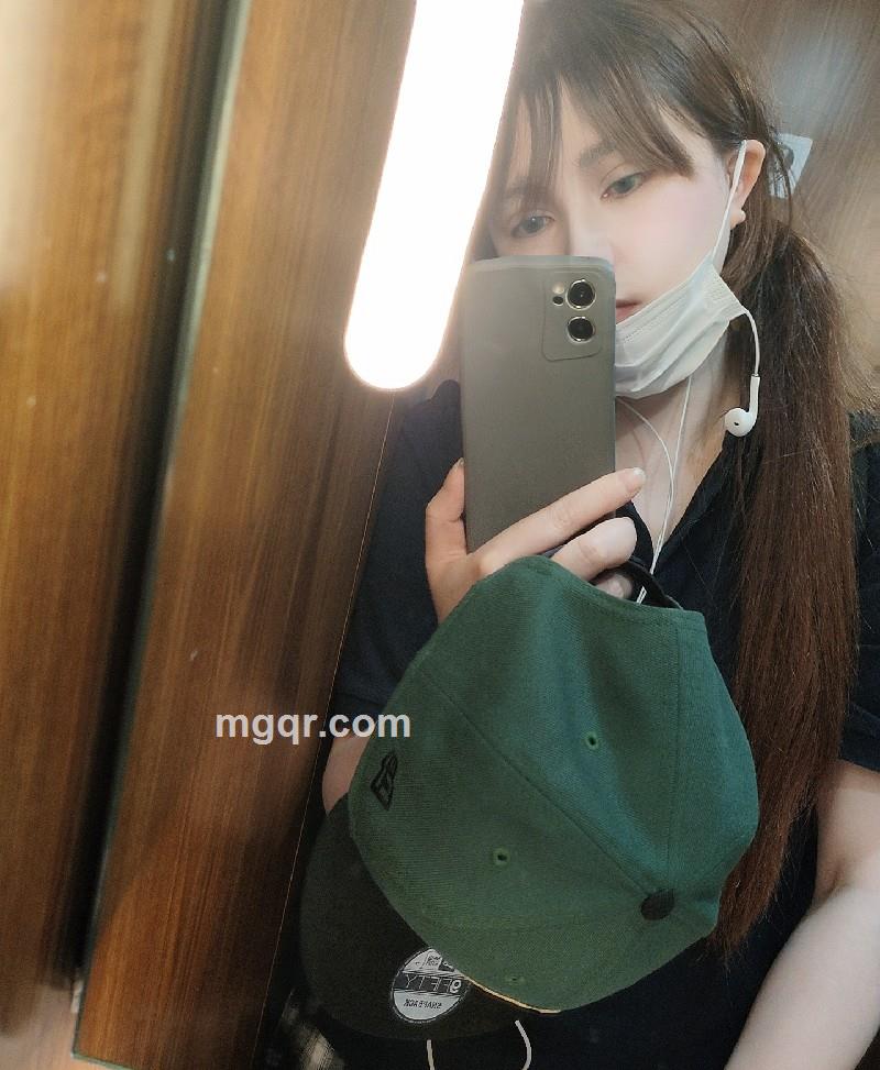 只爱运动鞋的村姑的第5张照片