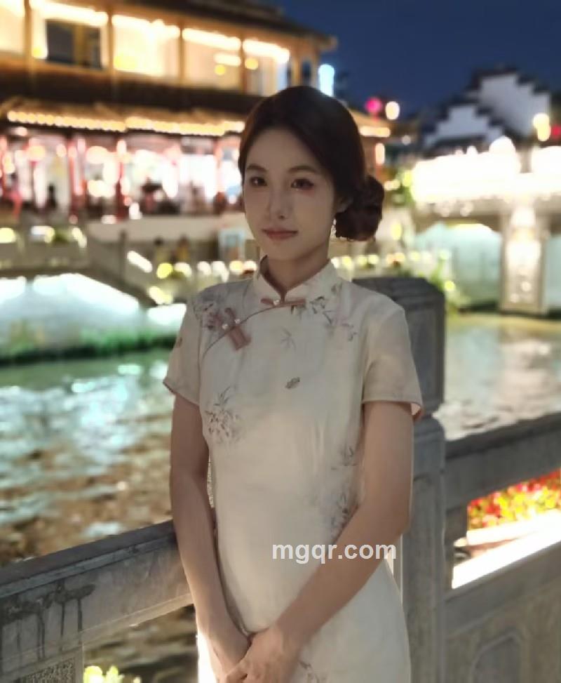 黄华乃的第4张照片