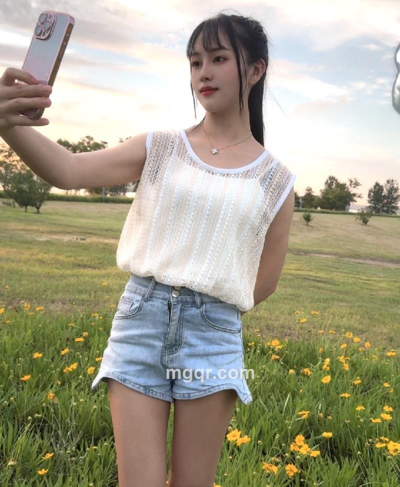 夜幕小天使的照片