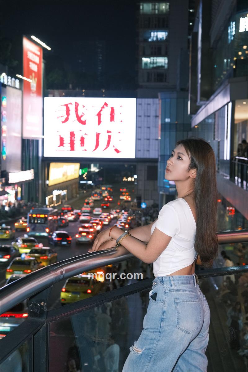 菀菀类卿的第3张照片