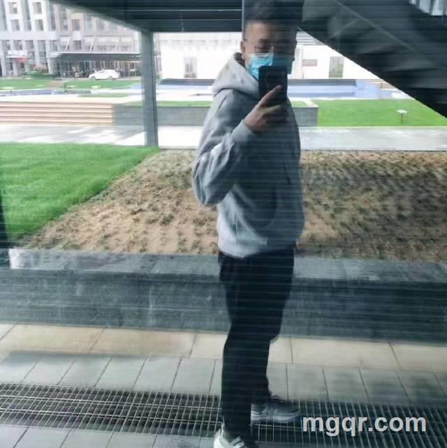 Mercedes的照片