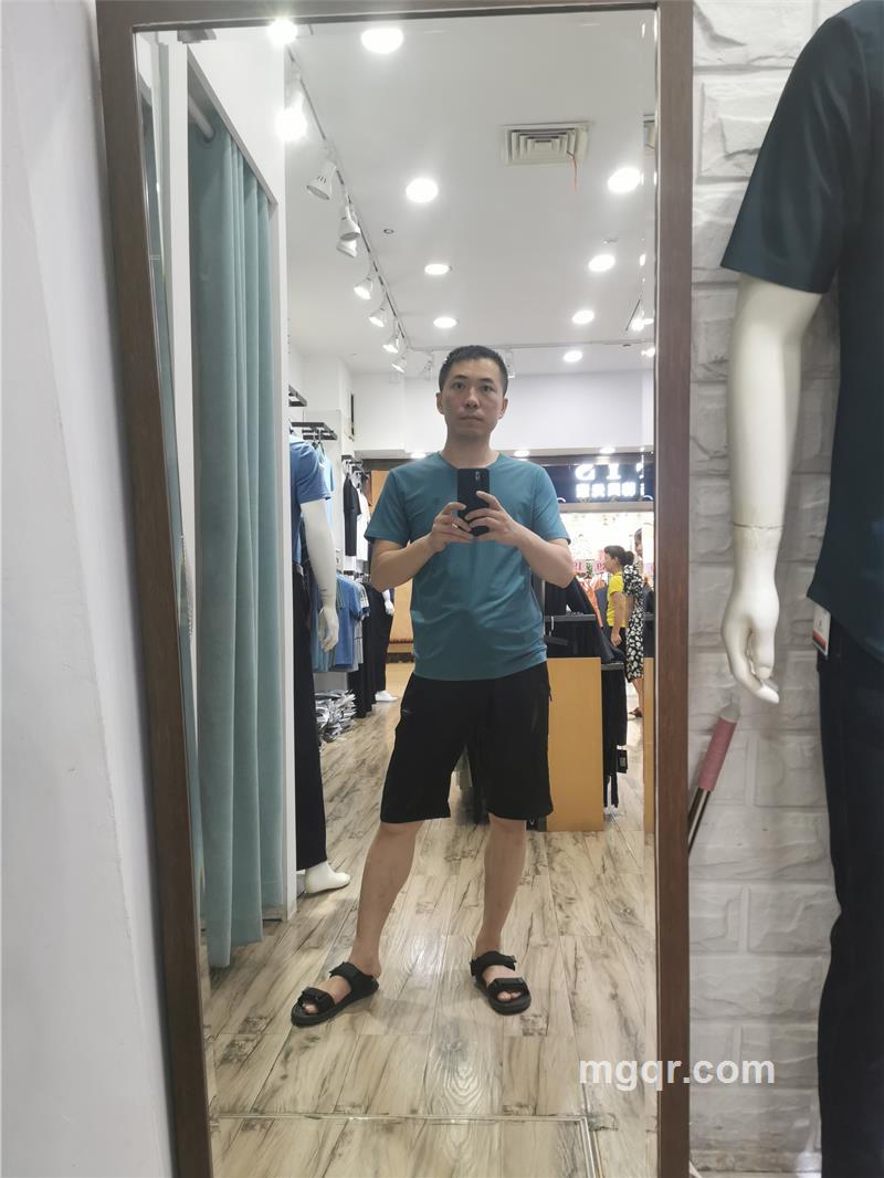杨杨杨丶的照片