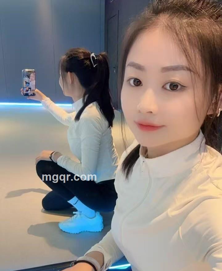 浅浅一笑的照片