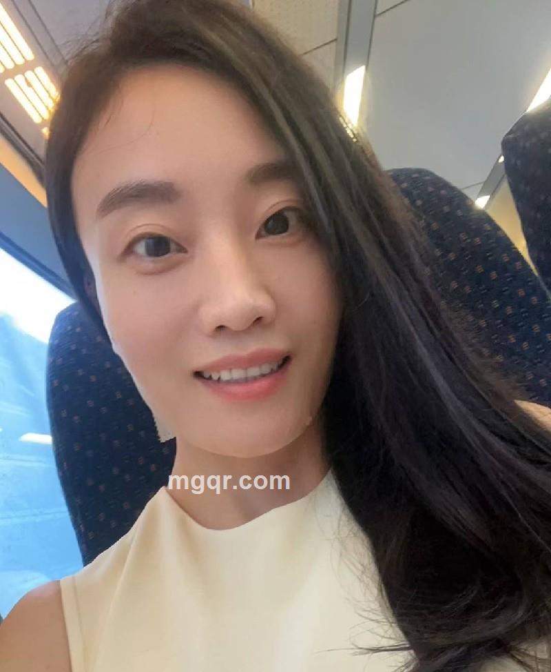 笑笑的照片