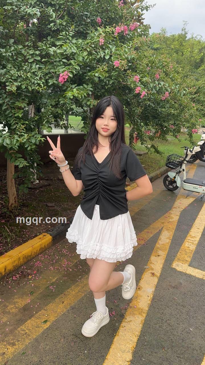 甜甜的第1张照片