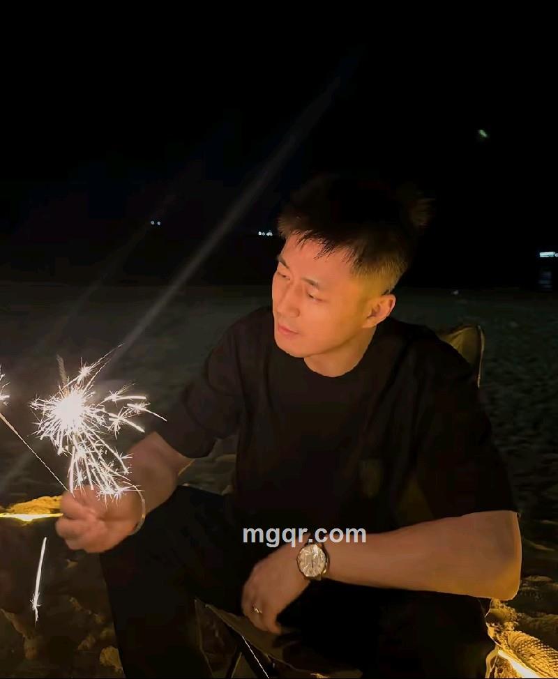 李豪的照片