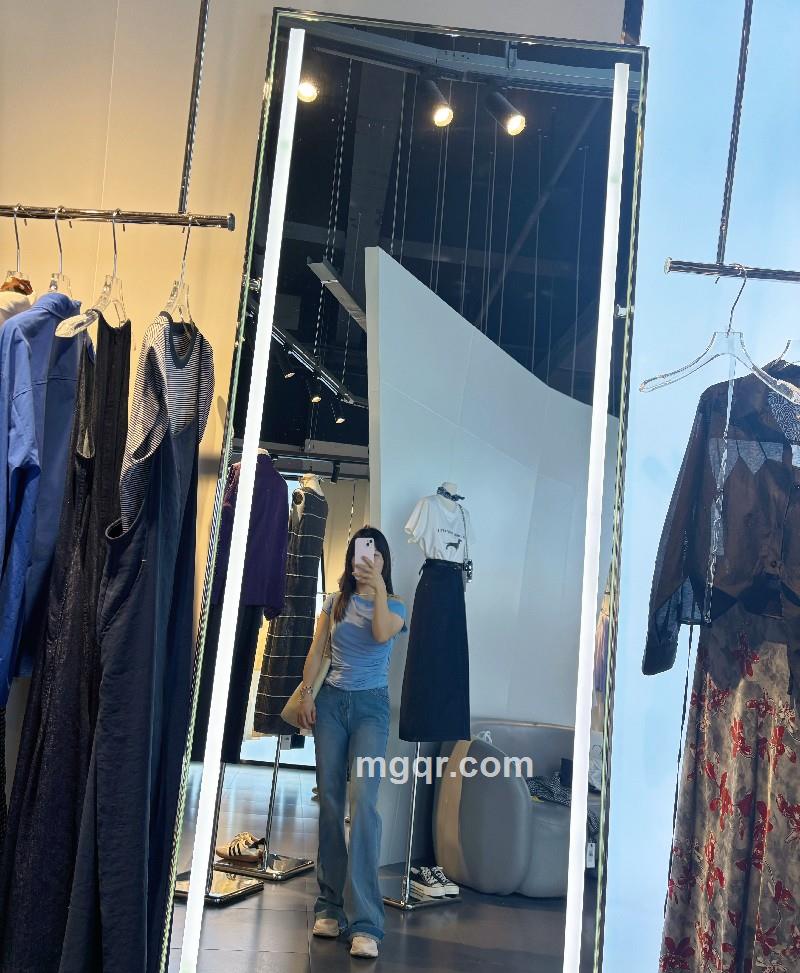 小小的第4张照片