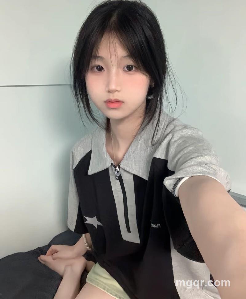 悲伤小猫的照片