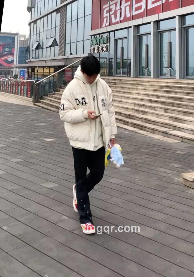 L的照片