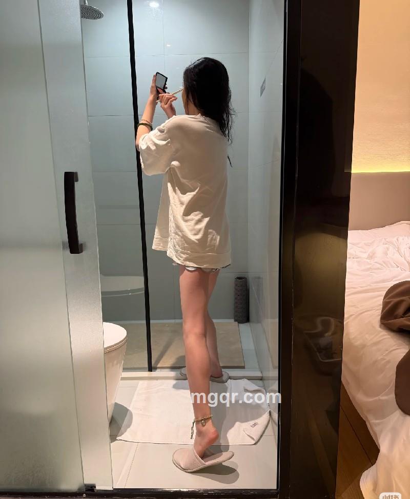 小熊困呼呼的照片