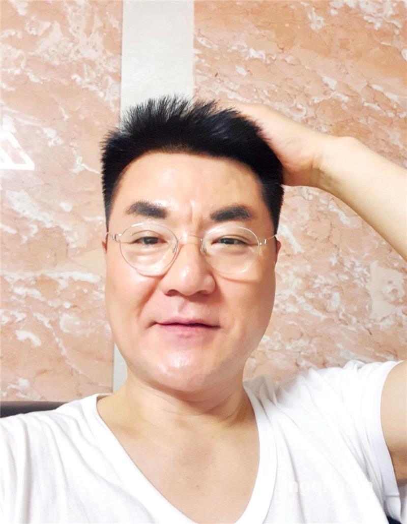 王斌的照片