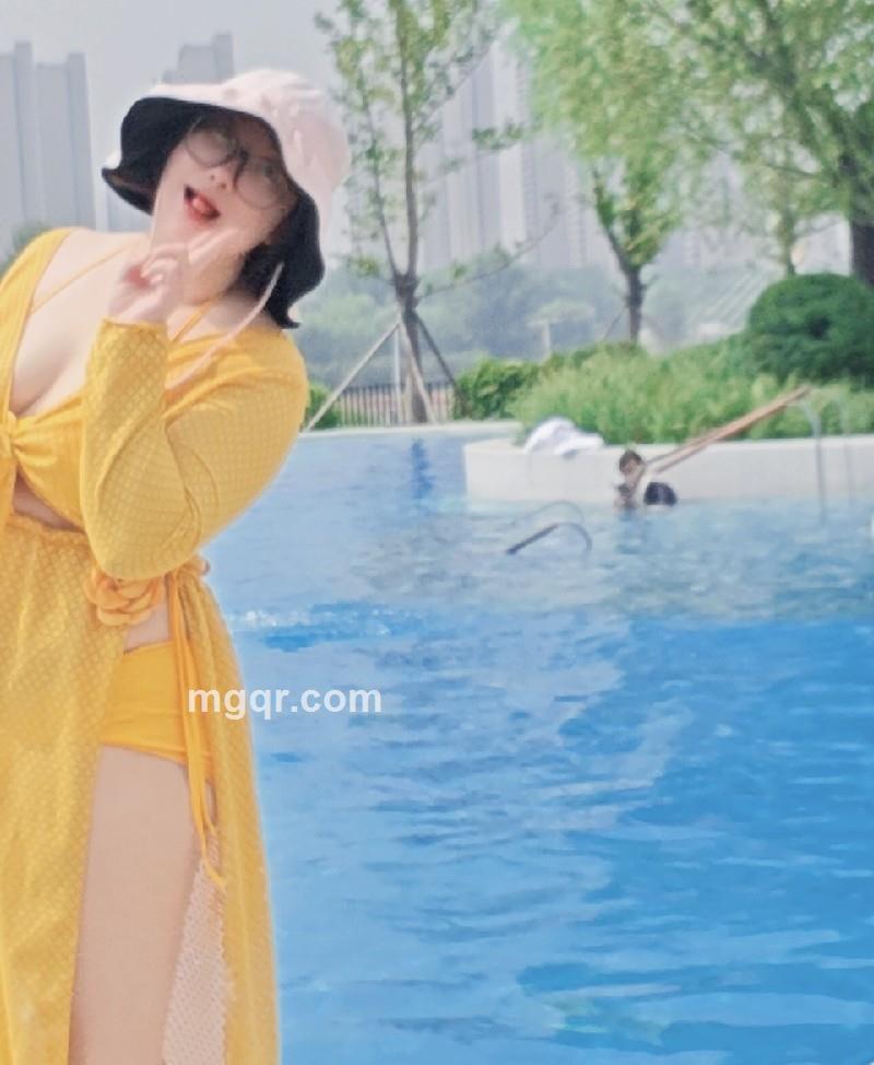 丰满妞儿的照片