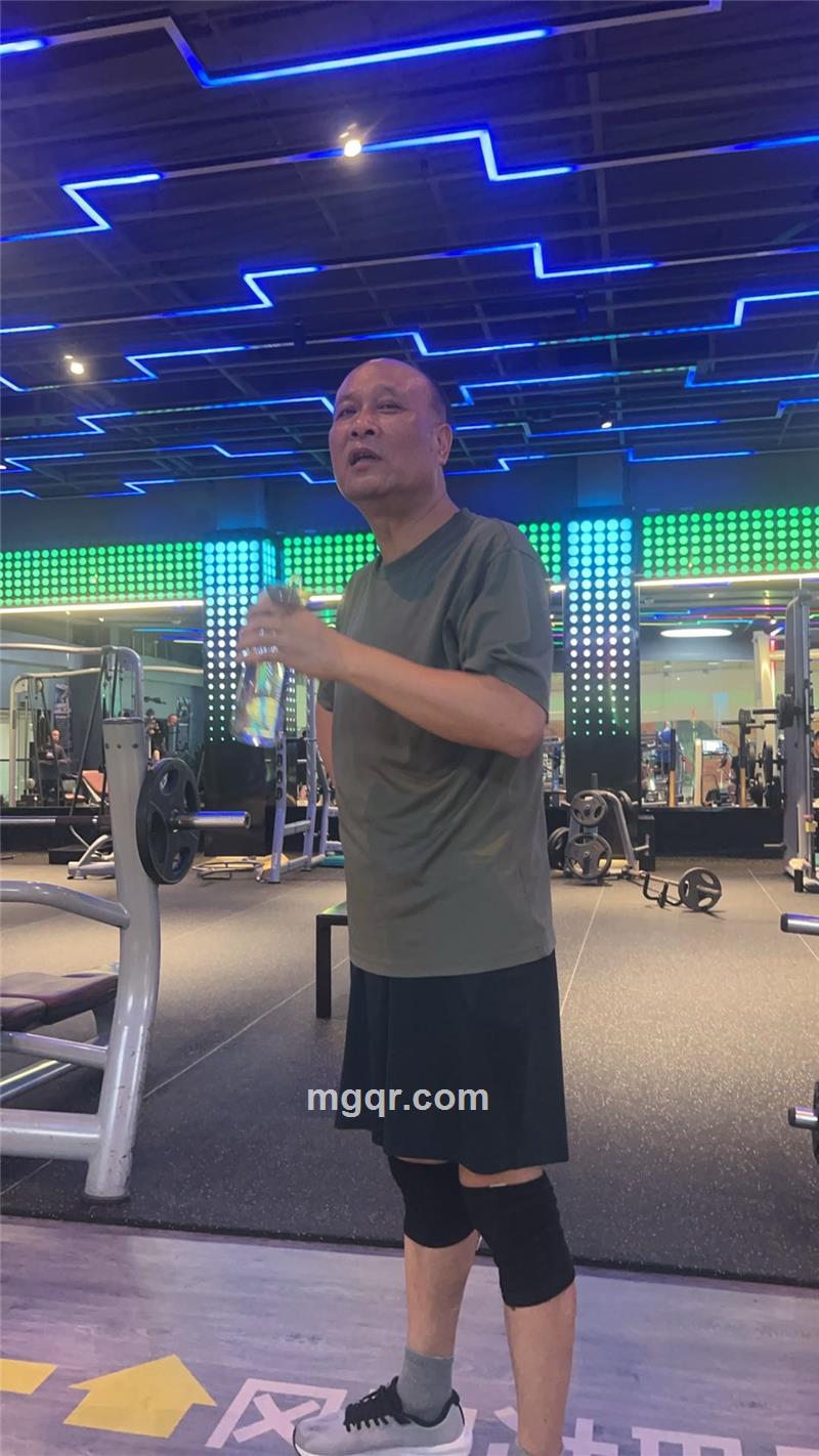 翦翦风的照片
