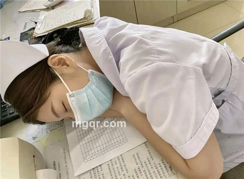 明月何皎皎的照片