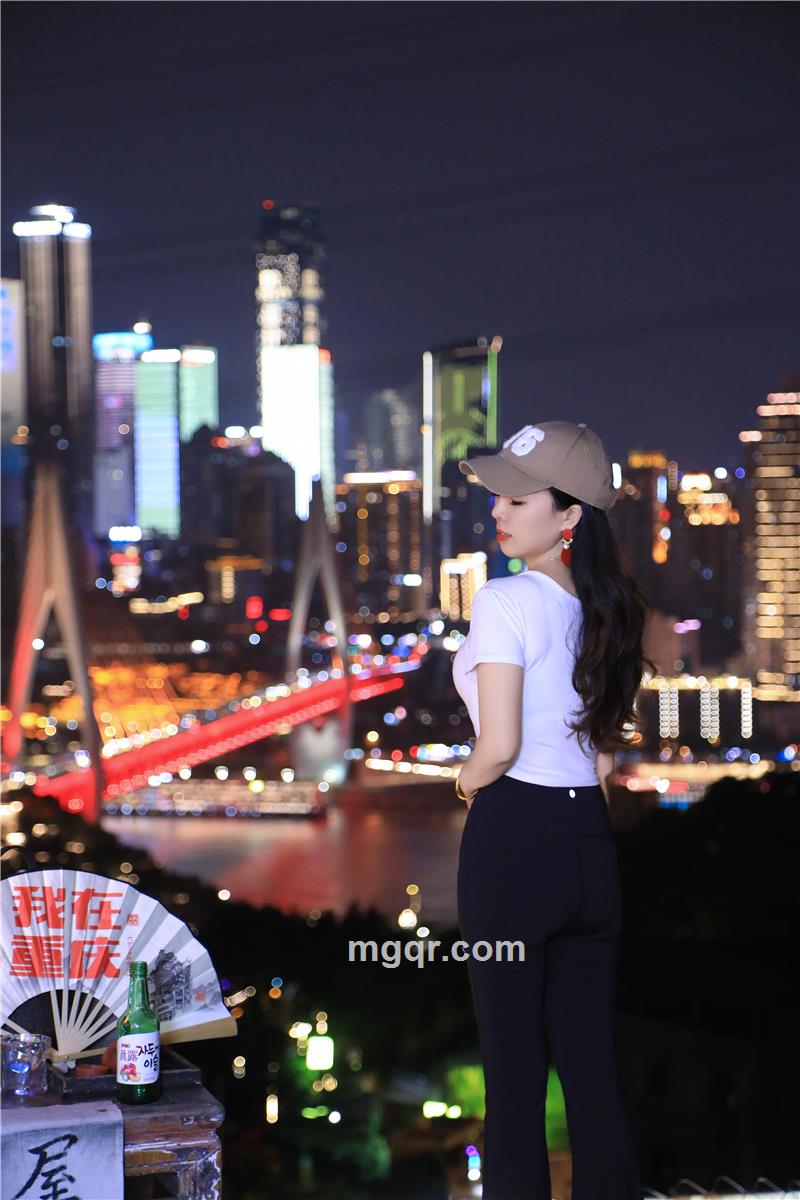 艾妮的照片