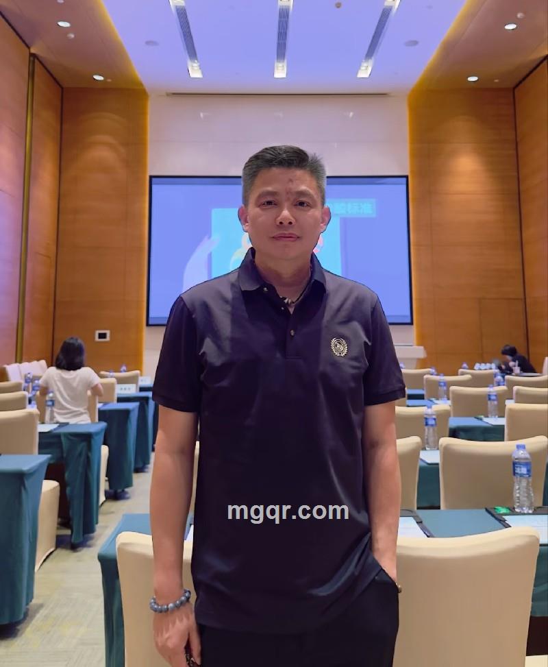 孤独的狼的第2张照片