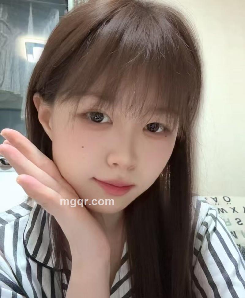 月儿的照片