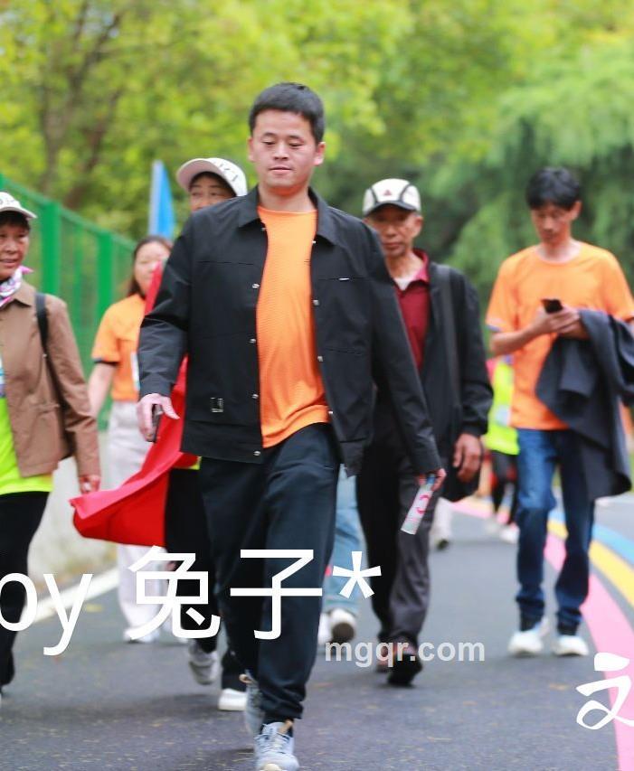 寻找快乐的ay的第4张照片